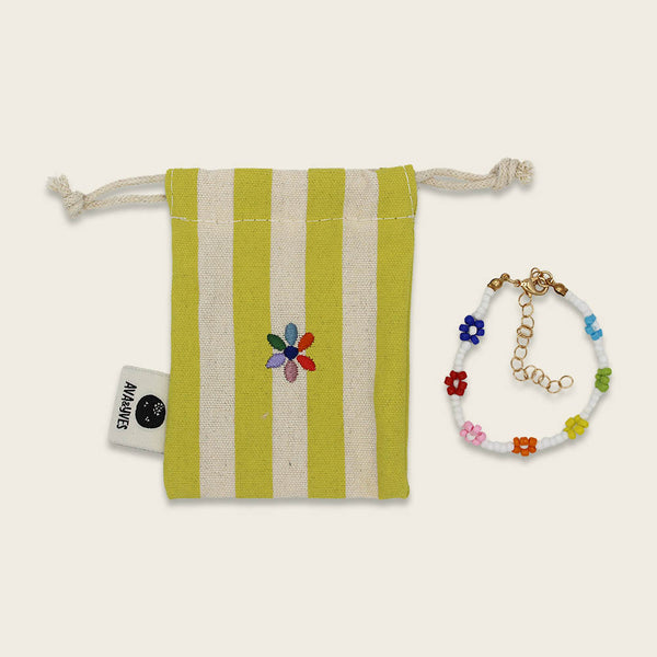Perlen-Armband bunt mit Karabinerverschluss im bestickten Stoffsäckchen  - Ava&Yves