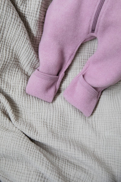 Zipp-Overall aus Wollfleece, Rosenholz Melange (Rosa) - Engel