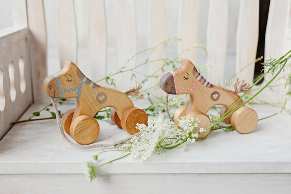 Pferd (Holzspielzeug), rosa - Friendly Toys