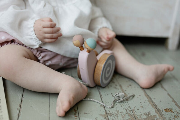 Schnecke (Holzspielzeug), Rosa - Friendly Toys