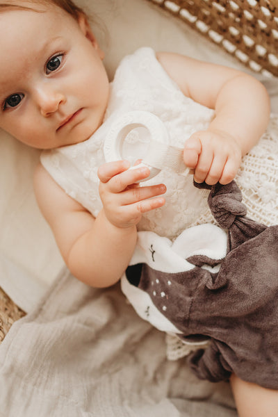 Activity Spielzeug Rehkitz - Kikadu