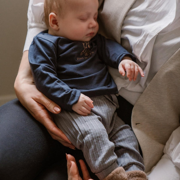 Set: 2 Babyhosen in Graublau und Hellbraun - Dirkje